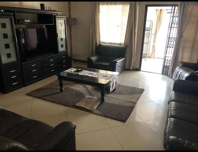 5 BEDROOM HOUSE FOR SALE IN MONTANA PARK